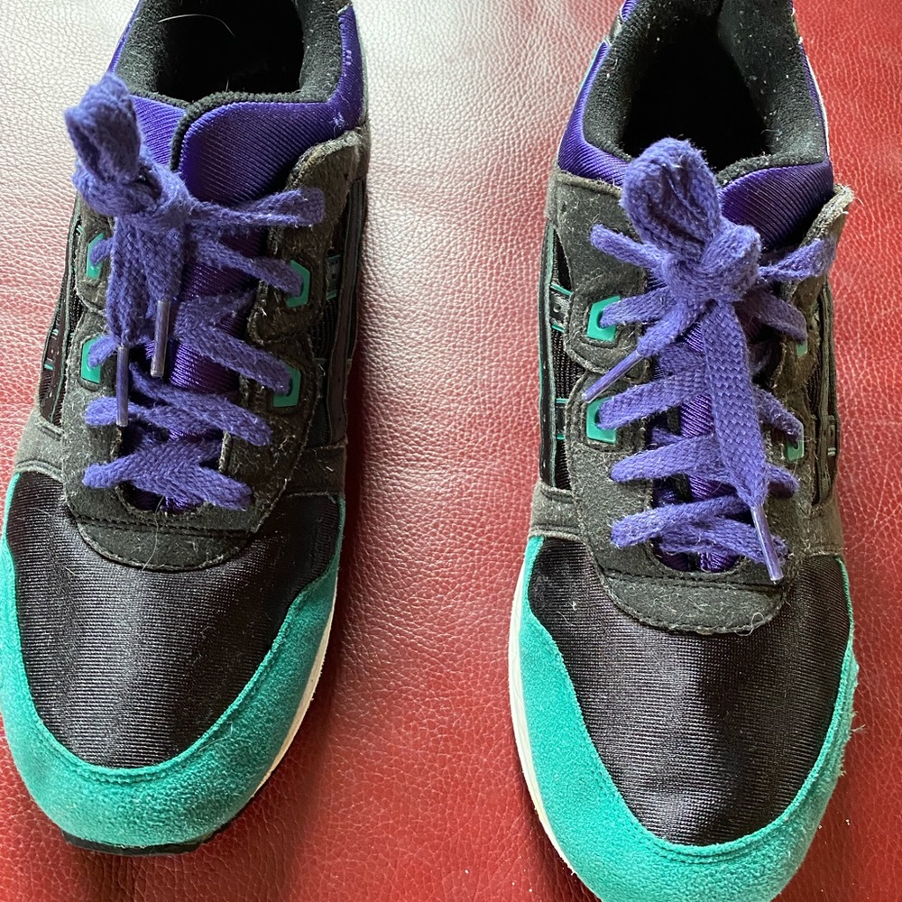 ASICS